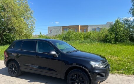Volkswagen Touareg III, 2011 год, 1 460 000 рублей, 5 фотография