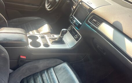 Volkswagen Touareg III, 2011 год, 1 460 000 рублей, 9 фотография