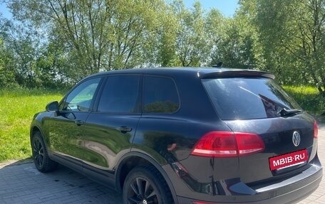 Volkswagen Touareg III, 2011 год, 1 460 000 рублей, 8 фотография