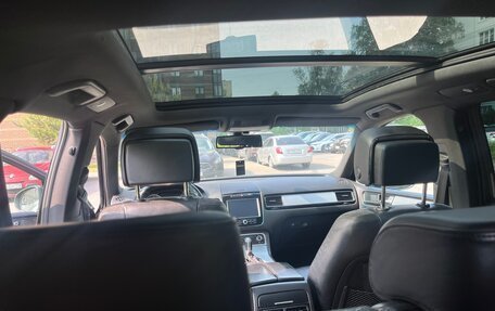 Volkswagen Touareg III, 2011 год, 1 460 000 рублей, 12 фотография