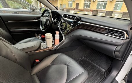 Toyota Camry, 2020 год, 3 400 000 рублей, 6 фотография