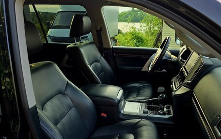 Toyota Land Cruiser 200, 2016 год, 6 500 000 рублей, 10 фотография