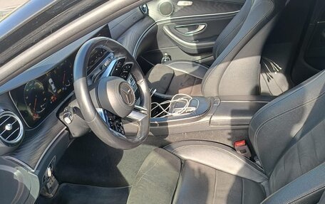 Mercedes-Benz E-Класс, 2020 год, 3 700 000 рублей, 2 фотография