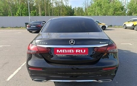 Mercedes-Benz E-Класс, 2020 год, 3 700 000 рублей, 4 фотография