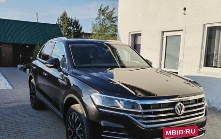 Volkswagen Touareg III, 2018 год, 5 500 000 рублей, 3 фотография