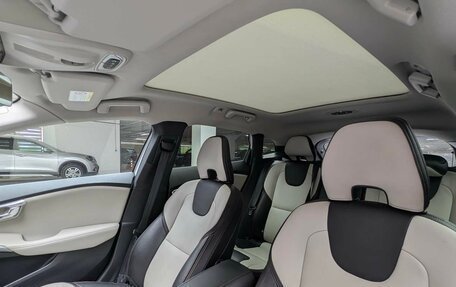 Volvo V40 Cross Country I, 2014 год, 1 599 000 рублей, 13 фотография
