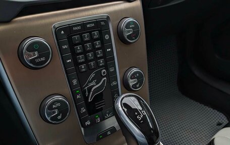Volvo V40 Cross Country I, 2014 год, 1 599 000 рублей, 19 фотография
