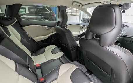 Volvo V40 Cross Country I, 2014 год, 1 599 000 рублей, 16 фотография