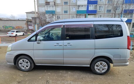 Nissan Serena II, 2001 год, 665 000 рублей, 2 фотография
