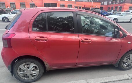 Toyota Yaris III рестайлинг, 2007 год, 350 000 рублей, 3 фотография