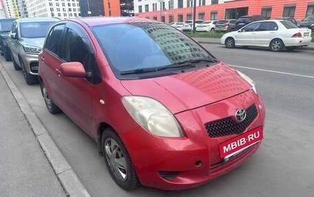 Toyota Yaris III рестайлинг, 2007 год, 350 000 рублей, 2 фотография