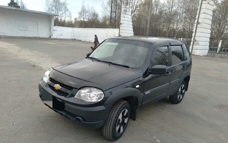 Chevrolet Niva I рестайлинг, 2017 год, 700 000 рублей, 8 фотография