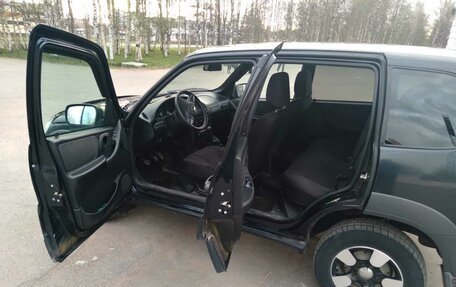 Chevrolet Niva I рестайлинг, 2017 год, 700 000 рублей, 9 фотография
