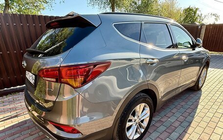 Hyundai Santa Fe III рестайлинг, 2017 год, 2 750 000 рублей, 3 фотография