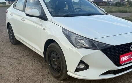 Hyundai Solaris II рестайлинг, 2020 год, 1 330 000 рублей, 9 фотография