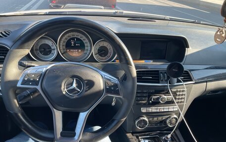 Mercedes-Benz C-Класс, 2011 год, 1 350 000 рублей, 9 фотография