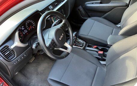 KIA Rio IV, 2021 год, 1 590 000 рублей, 8 фотография