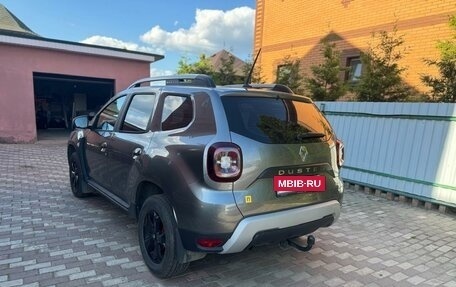 Renault Duster, 2022 год, 2 100 000 рублей, 2 фотография