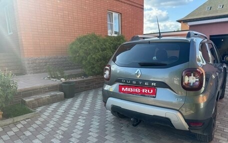 Renault Duster, 2022 год, 2 100 000 рублей, 3 фотография