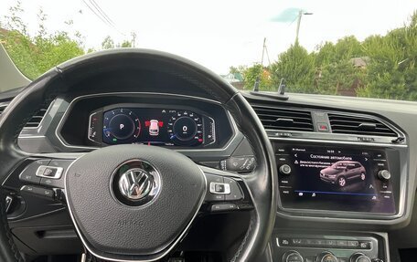Volkswagen Tiguan II, 2020 год, 2 700 000 рублей, 15 фотография
