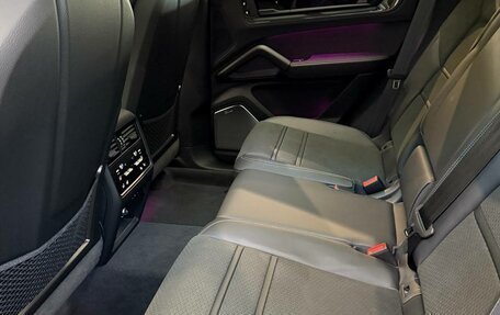 Porsche Cayenne III, 2025 год, 27 900 000 рублей, 8 фотография