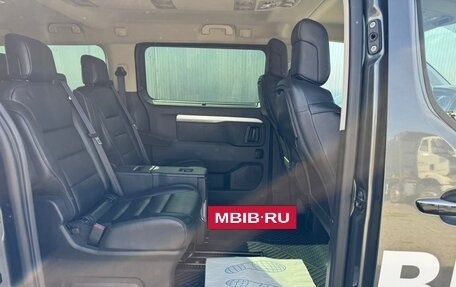 Opel Zafira Life I, 2021 год, 3 700 000 рублей, 13 фотография