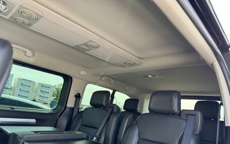 Opel Zafira Life I, 2021 год, 3 700 000 рублей, 26 фотография