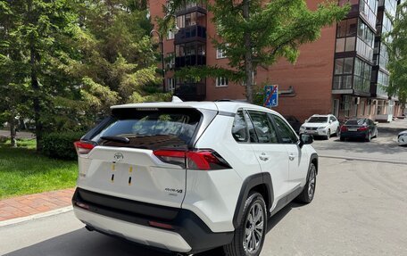 Toyota RAV4, 2025 год, 3 800 000 рублей, 4 фотография
