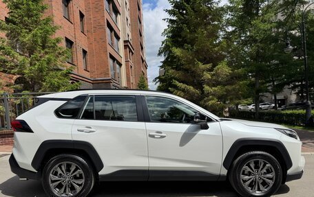 Toyota RAV4, 2025 год, 3 800 000 рублей, 5 фотография