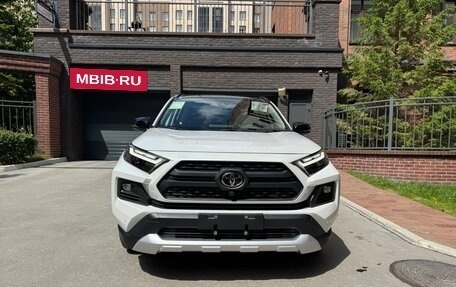 Toyota RAV4, 2025 год, 3 800 000 рублей, 6 фотография