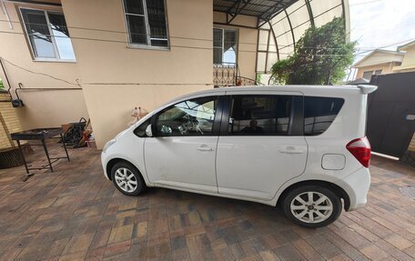 Toyota Ractis I, 2005 год, 630 000 рублей, 3 фотография