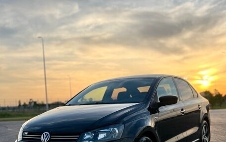 Volkswagen Polo VI (EU Market), 2012 год, 1 100 000 рублей, 1 фотография