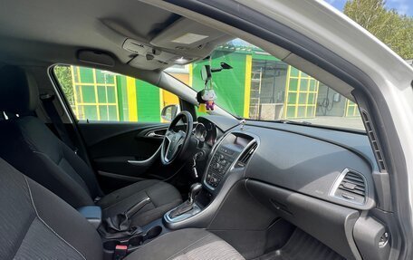 Opel Astra J, 2013 год, 700 000 рублей, 3 фотография