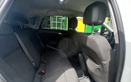 Opel Astra J, 2013 год, 700 000 рублей, 2 фотография