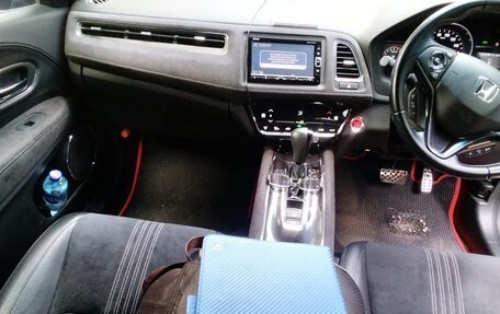Honda Vezel, 2018 год, 2 000 000 рублей, 10 фотография