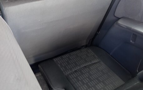Toyota ISis I, 2011 год, 1 500 000 рублей, 2 фотография