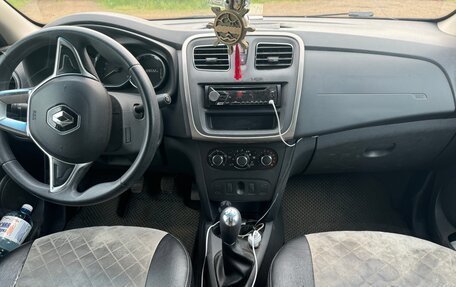 Renault Logan II, 2019 год, 875 000 рублей, 9 фотография