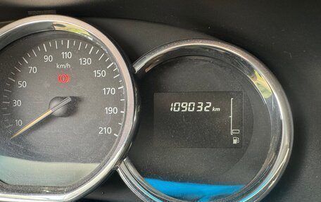 Renault Logan II, 2019 год, 875 000 рублей, 10 фотография