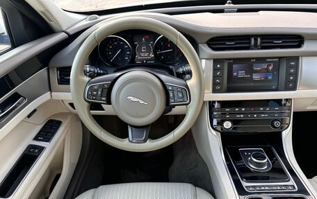 Jaguar XF II, 2017 год, 2 000 000 рублей, 22 фотография