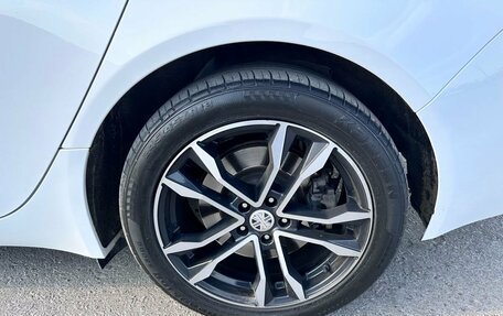 Jaguar XF II, 2017 год, 2 000 000 рублей, 34 фотография