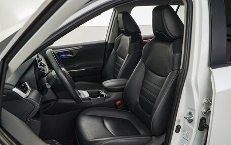 Toyota RAV4, 2021 год, 3 749 000 рублей, 10 фотография
