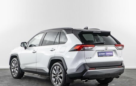 Toyota RAV4, 2021 год, 3 749 000 рублей, 2 фотография