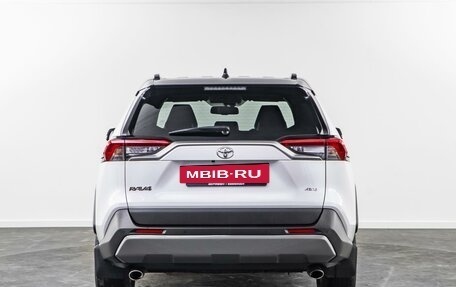 Toyota RAV4, 2021 год, 3 749 000 рублей, 4 фотография