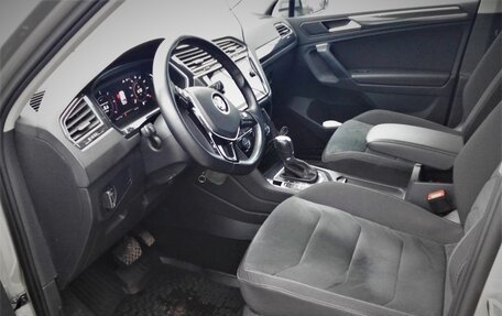 Volkswagen Tiguan II, 2019 год, 3 800 000 рублей, 7 фотография