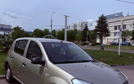 Renault Sandero I, 2013 год, 450 000 рублей, 2 фотография