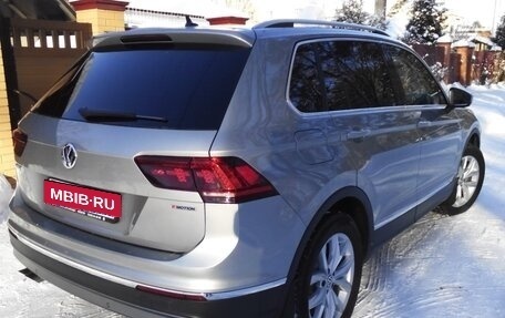 Volkswagen Tiguan II, 2019 год, 3 800 000 рублей, 3 фотография