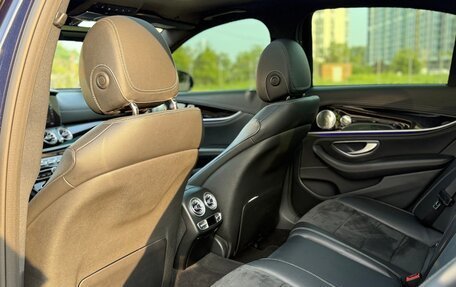 Mercedes-Benz E-Класс, 2016 год, 3 700 000 рублей, 10 фотография