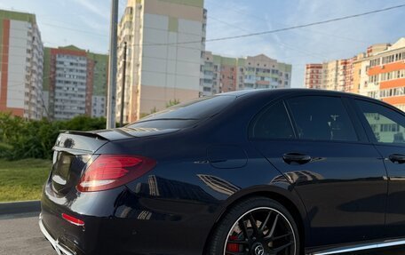 Mercedes-Benz E-Класс, 2016 год, 3 700 000 рублей, 14 фотография