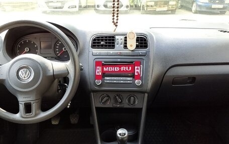Volkswagen Polo VI (EU Market), 2011 год, 1 300 000 рублей, 10 фотография