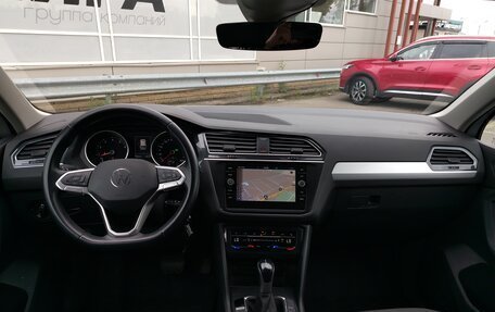 Volkswagen Tiguan II, 2021 год, 2 384 000 рублей, 5 фотография